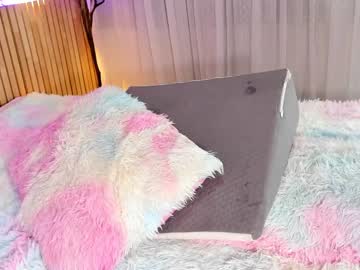 webcam girl little_effy18 live cam image #8908836