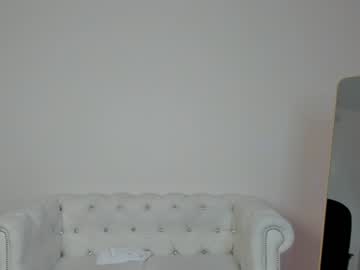 webcam girl oliviabr0wn live cam image #4371873