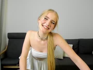 webcam girl crystal_pixie live cam image #6548582