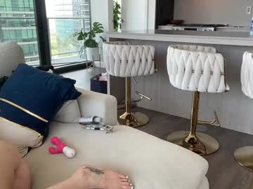 webcam couple officiallyonlytams live cam image #12800522