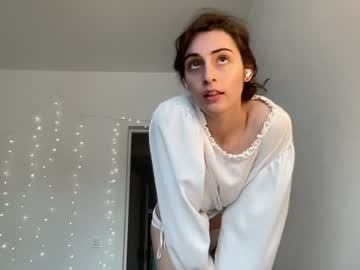 webcam girl wonderland_stia live cam image #9429813