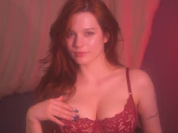 webcam girl lorienn live cam image #9693471
