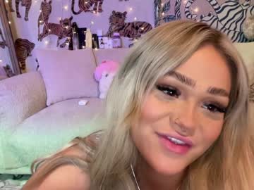webcam girl ari_02 live cam image #9155335