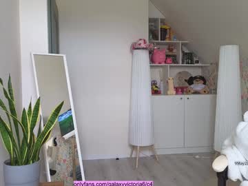 webcam girl brilliantvictoria live cam image #12604590