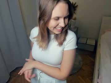 webcam girl next_to_you_ live cam image #7743716