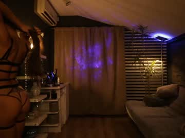 webcam girl fantasystudiox live cam image #232439