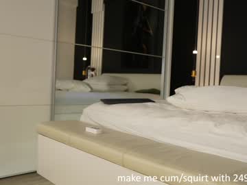 webcam girl dovia live cam image #8609135
