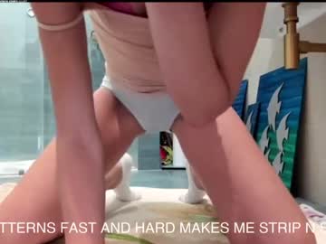 webcam girl lets_slip_and_slide live cam image #7089469