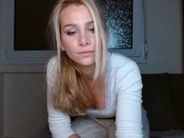 webcam girl jessielilkitty live cam image #583294