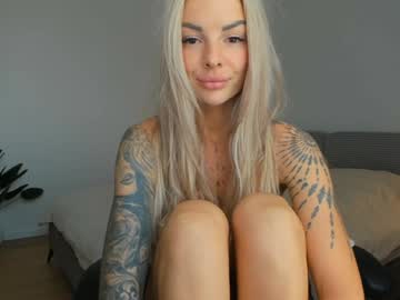webcam girl smurf19 live cam image #12694607
