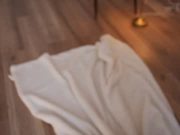 webcam girl kriss0leoo live cam image #12323163