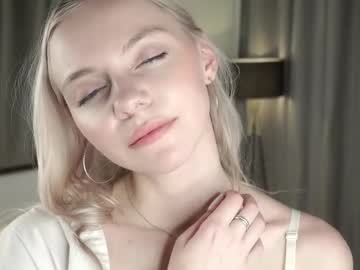 webcam girl taitedutch live cam image #12037913