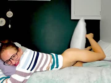 webcam girl innocentprovenguilty live cam image #3711789