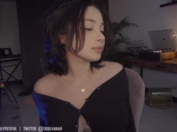 webcam girl soulvanah live cam image #2903425