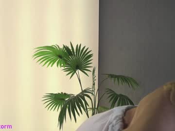 webcam girl lolly_bella_ live cam image #6012359