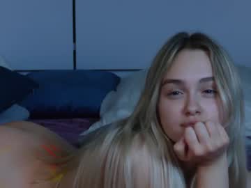 webcam girl evi_wow live cam image #5455986