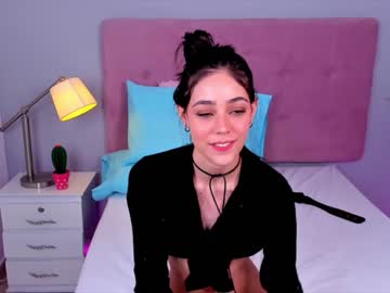 webcam girl victoria_casas live cam image #948021
