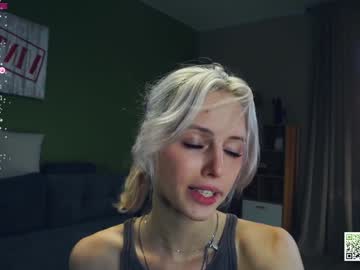 webcam girl audreycarvin live cam image #10162173