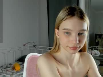 webcam girl solsticea live cam image #12320130
