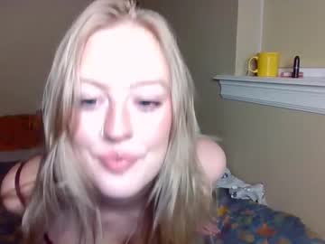 webcam girl echo_mae live cam image #11142966