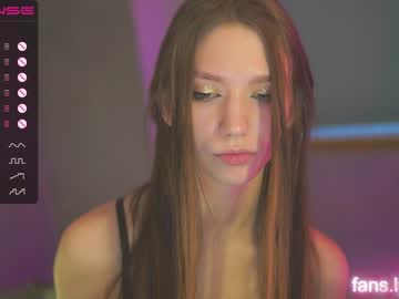 webcam girl angels_kiss live cam image #4229571
