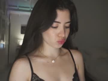 webcam girl soifiee live cam image #6334970