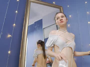 webcam girl kriskras__ live cam image #7311292