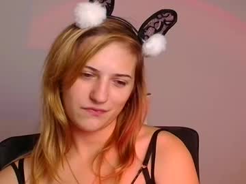 webcam girl molly_lyyy live cam image #10713689