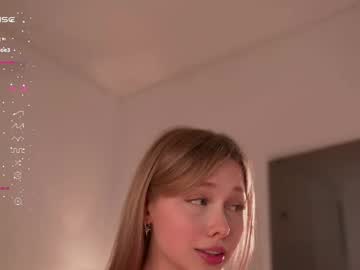 webcam girl april_blush live cam image #12756241