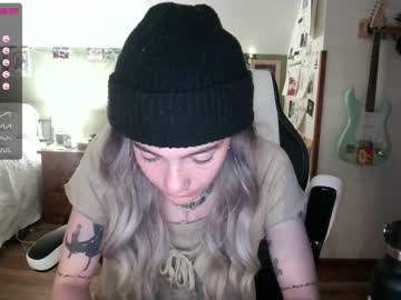webcam girl pixelatedprincess live cam image #5561393