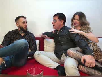 webcam couple julyaandraul live cam image #11687420
