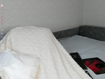 webcam girl flirtykitty_ live cam image #11761183
