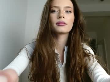 webcam girl isia_slay live cam image #3429324