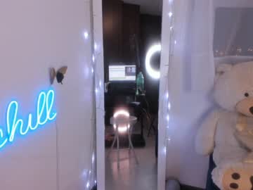 webcam girl isabelhills live cam image #1258465