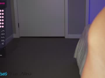 webcam girl fox_alina live cam image #6097514