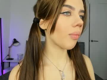 webcam girl jenie_fire live cam image #10192550