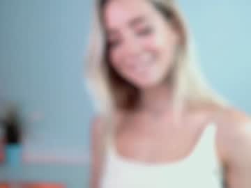 webcam girl emmi_rosee live cam image #850428