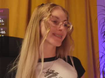 webcam girl girl_i_am live cam image #9291133