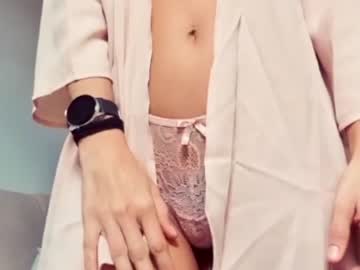 webcam girl miiiawallace live cam image #373440