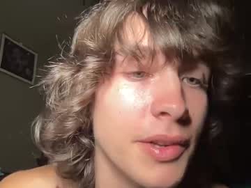 webcam man jungleliving333 live cam image #2207784