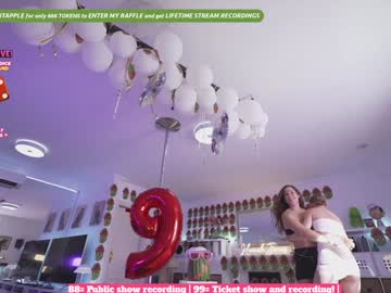 webcam girl hannahjames710 live cam image #9616084