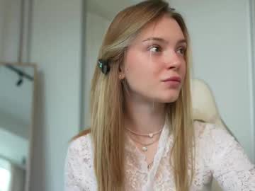 webcam girl cyberheart_ live cam image #12321854