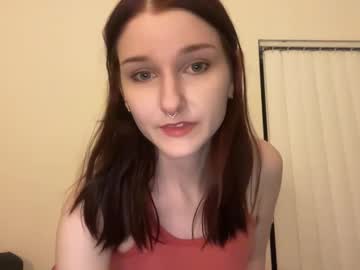 webcam girl tinytittytia live cam image #11002016