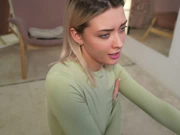 webcam girl venera_style live cam image #8662070
