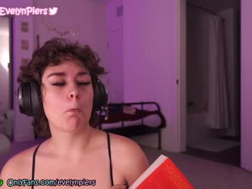 webcam girl evelynpiers live cam image #3145377