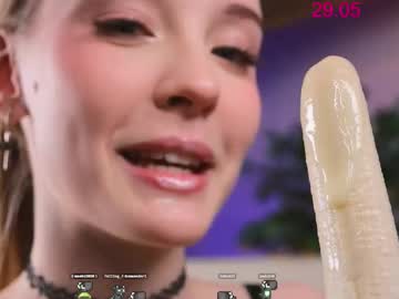 webcam girl lissa_meooow live cam image #12777415