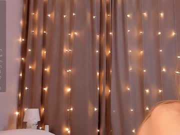 webcam girl lissa_meooow live cam image #8321355