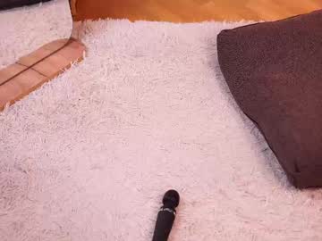 webcam girl lornafletcher live cam image #13009314