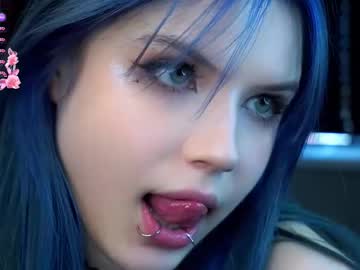 webcam girl merciabawden live cam image #12483023