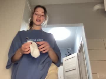 webcam girl angel_from_sky live cam image #4638248